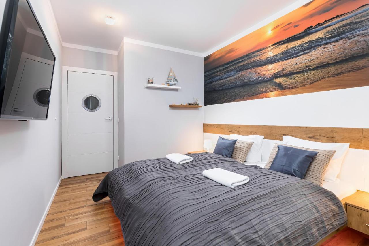 Apartament Mariner By Noclegi Renters Kołobrzeg Exteriör bild